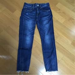 スピックスパンのアンクル丈デニムのサムネイル