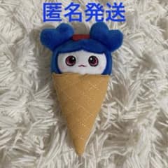 TWICE ツブリー ツウィ アイスぬいぐるみバッチ - メルカリ