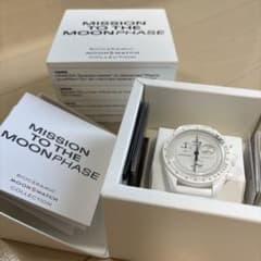 Snoopy x OMEGA x Swatch MoonSwatchのサムネイル