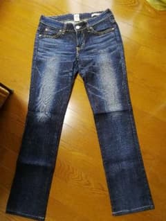 値下げしました【EDWINエドウィン】タイトストレートジーンズ　29インチのサムネイル