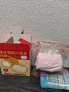 스퀴즈 스위스 롤 & 버터 딸기