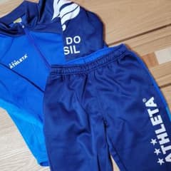 ATHLETA✩ジャージ上下 150cmのサムネイル