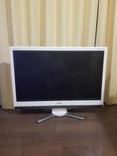 (送料込み)《ジャンク》SHARPAQUOS32インチテレビ　シャープアクオスのサムネイル