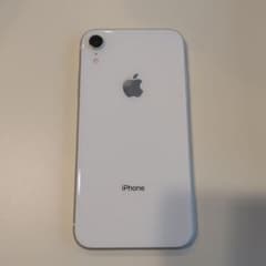 Apple iPhoneXR　ホワイト 64GBのサムネイル