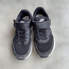 NIKE キッズ スニーカー ブラックのサムネイル