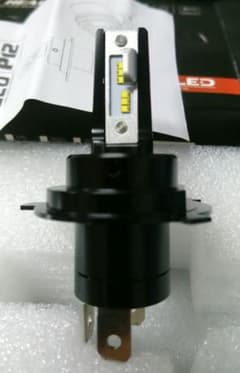バイク用  LEDヘッドライト H4 hi/lo ファンレスコンパクト一体型のサムネイル