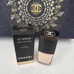 CHANEL LE VERNIS 111 BALLERINA 新品　未使用のサムネイル
