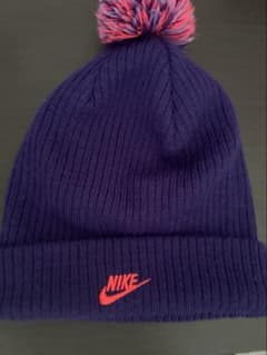 00s NIKE ビーニー　ボンボンニット帽　刺繍ロゴ　vintage Y2Kのサムネイル