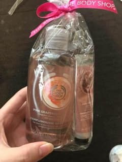 THE BODY SHOP ボディーシャンプー ハンドクリームのサムネイル
