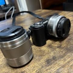 SONY α5000 (ILCE−5000)　ミラーレス一眼のサムネイル