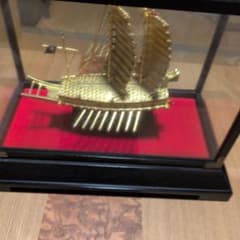 朝鮮の亀甲船　金色の軍船モデルのサムネイル