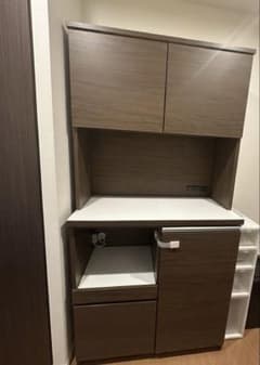 [美品]大川家具（チャイルドロック・小傷あり）組立不要 設置無料 カップボード 美品]大川家具（チャイルドロック・小傷あり）組立不要 設置無料