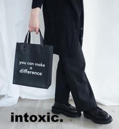 intoxic. イントキシック リトルテイクン トートバッグ ブラック ロゴ 