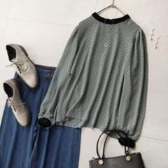 ☆rinrinparts再開延期さま専用☆アーバンリサーチブラウスカーキブラック ☆rinrinparts再開延期さま専用☆アーバンリサーチブラウスカーキ