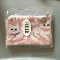 新品タグ付き】フェイラー モフモフネコチャンL字ポーチ - メルカリ