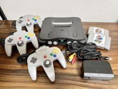 ニンテンドー64 本体 コントローラー3つ ソフト2本セットのサムネイル