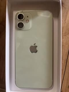 iPhone12 mini64㎇のサムネイル