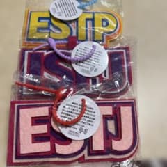 MBTI フェルトキーホルダー 3点セットのサムネイル