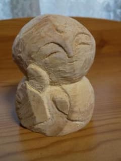 一刀彫りの地蔵尊のサムネイル