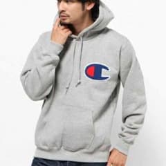 新品未使用！チャンピオンパーカー！人気☆のサムネイル