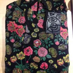 MISHKA ミシカ プルオーバー パーカーのサムネイル