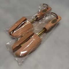 【新品未使用】コロンブス レッドシダー シュートリー 1足セット 靴木型のサムネイル