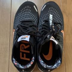 NIKE フリー RN ブラック/オレンジのサムネイル