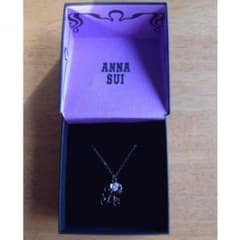 ANNA SUI 「R」 ネックレスのサムネイル