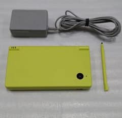 DSi 本体ニンテンドーDSi本体(ライムグリーン)のサムネイル