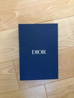 Dior ギフトボックス 空箱のサムネイル