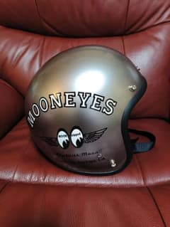 MOONEYES ジェットヘルメット シルバー　新品未使用品 MOONEYES ジェットヘルメット シルバー 新品未使用品 - メルカリ