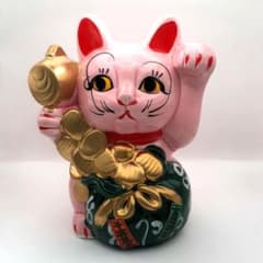 96【希少ピンク】瀬戸焼 小槌招き猫 左手 15cm / Maneki Neko - メルカリ