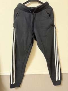 adidas フューチャーアイコン　3ストライプパンツのサムネイル