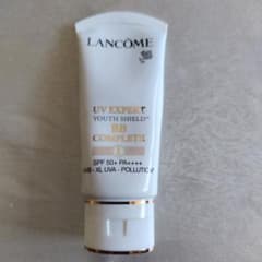 LANCOME UV EXPERT YOUTH SHIELD BB ①のサムネイル