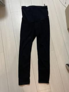 ユニクロ マタニティパンツ 黒のサムネイル