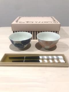 【新品】ペアお茶碗とお箸のセットのサムネイル