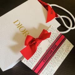 Dior 2026年 バレンタインデー限定ギフトラッピング - メルカリ