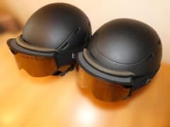 スノーボード、スキー用ヘルメット(キッズ)　ゴーグル付き　２セットのサムネイル