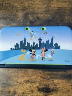ニンテンドー　new3DS LL 本体＆ソフト17個　(※専用タッチペン無し)のサムネイル