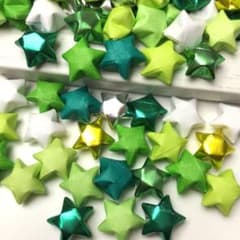 グリーン系 折り紙 ラッキースター 300個★ ハンドメイドのサムネイル