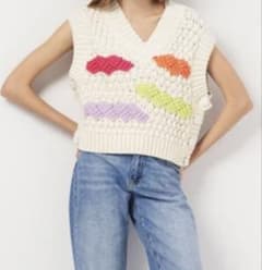 新品タグ付　ZARA ニットのサムネイル