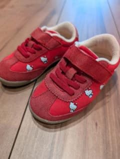 ZARA ハローキティ Kids' sneakers, size 13.5cm