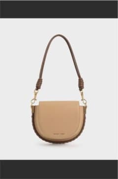 CHARLES & KEITH ショルダーバッグのサムネイル