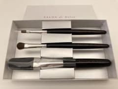 新品未使用 サロンドドルチェ メイクブラシセットのサムネイル