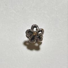 Pavé Flower Openwork Charmのサムネイル