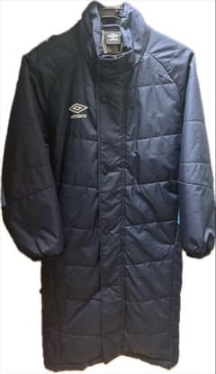 UMBRO アンブロ　ジュニアサイズベンチコート ネイビー サッカーのサムネイル