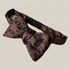 【トリートドレッシング】蝶ネクタイのサムネイル