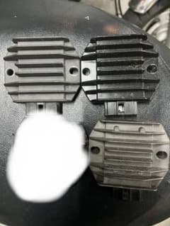 ヤマハ　Xjr 5ピンレギュレーター 汎用のサムネイル