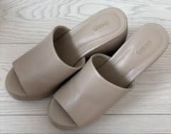 SNIDEL ラウンドウエッジサボ 未使用品 ベージュ Mのサムネイル