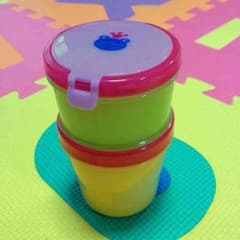 Percy様専用 リッチェル 赤ちゃんのクールお弁当箱のサムネイル